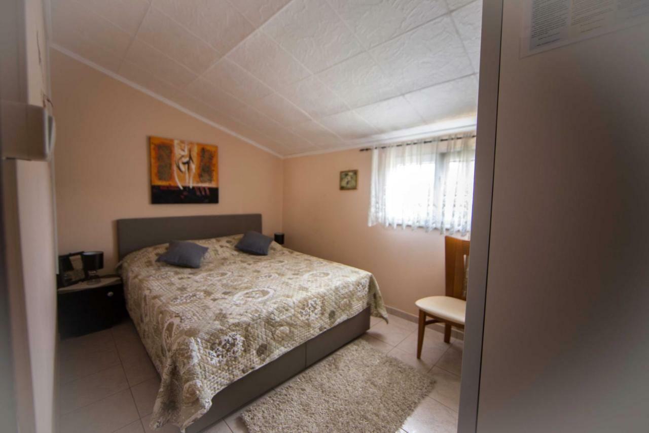 Holiday House Rusticana Sali, Dugi Otok Near Np Kornati 外观 照片